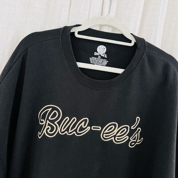 Buc-ee's Black Oversize Sweatshirt Soft Cozy Fun Merch - Womens Size XL - Picture 2 of 7